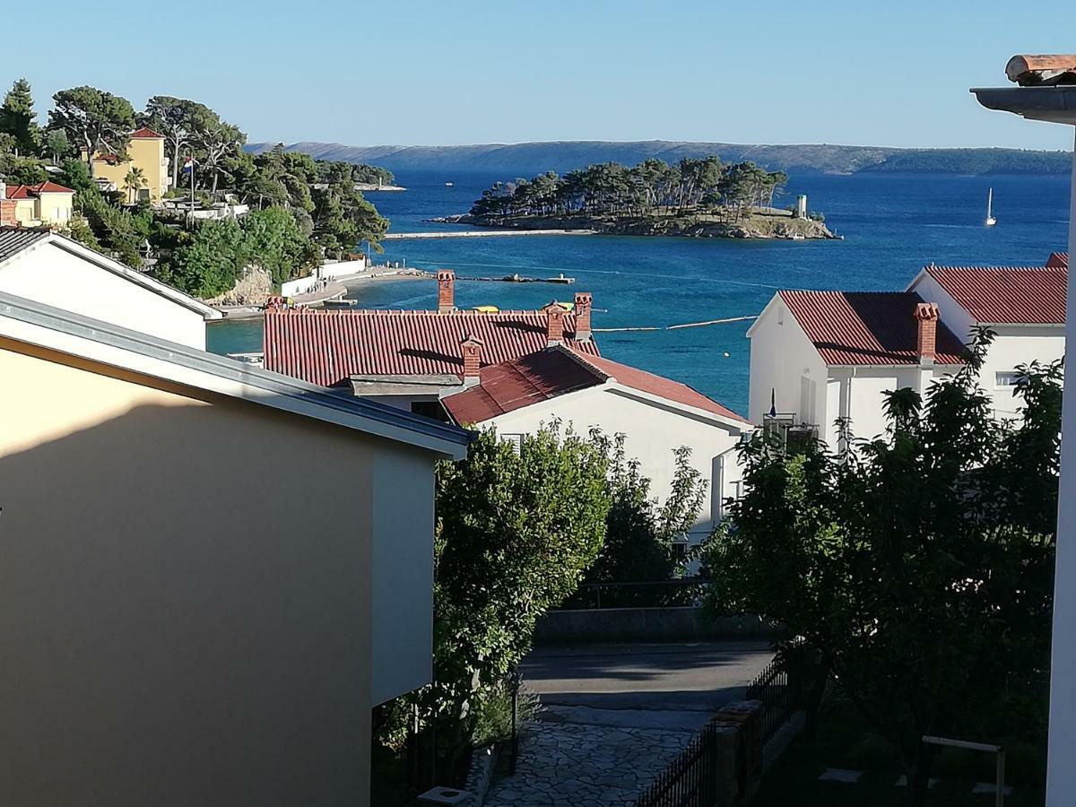 Apartman Katica Banjol Exterior foto